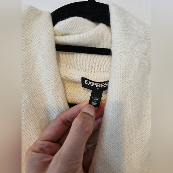 Express wool cowl neck sweater - Picture 2 of 4